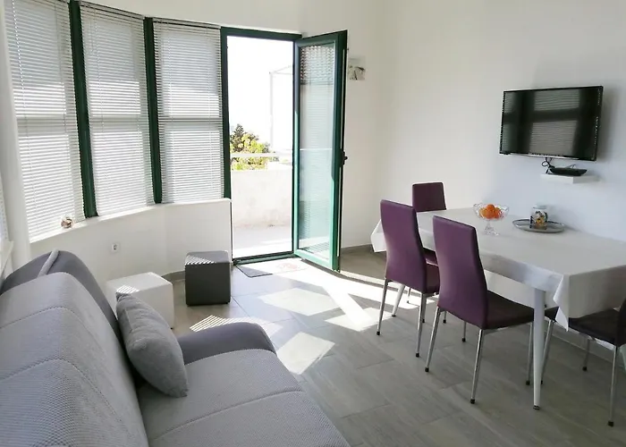 Radic בית הארחה 3*