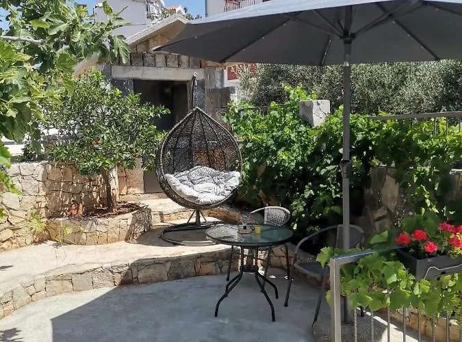 Radic בית הארחה 3*